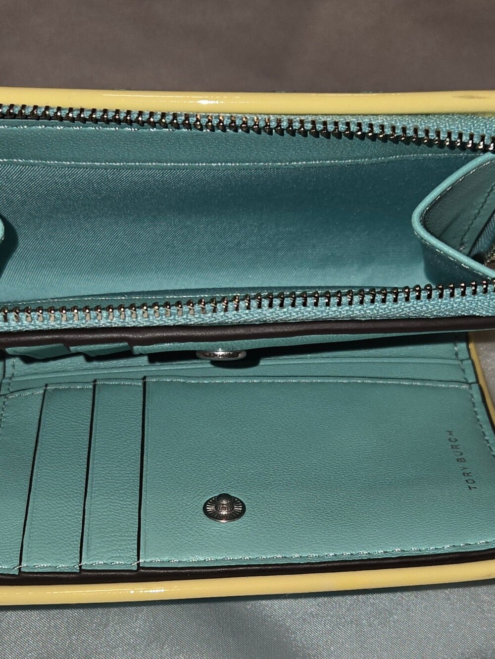 Tory Burch Quilted Aqua Leather Wristlet with Yellow Trim EUC - Picture 9 of 11